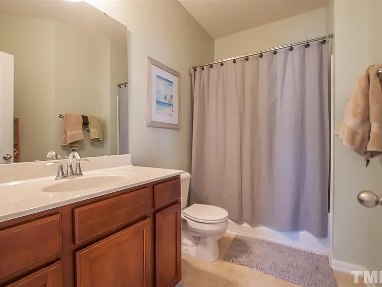 101 Suffolk Green Ln #101 — Photo 24