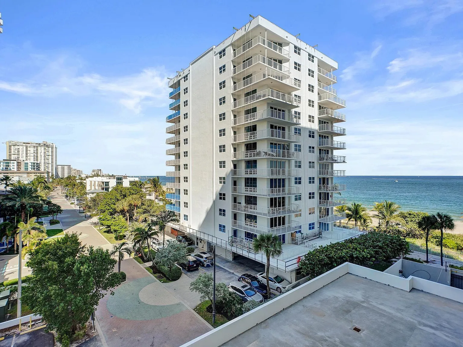 2 bed, 2.0 bath, 1400 sqft, $2,800 — Photo 4