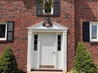 1090 Reserve Rd APT 4, West Seneca, NY 14224