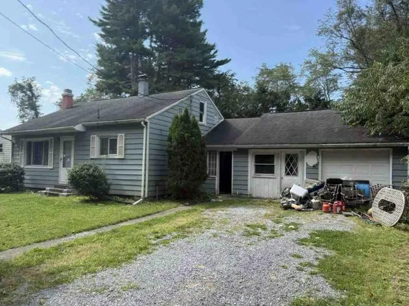3575 Pine St, Cogan Station, PA 17728