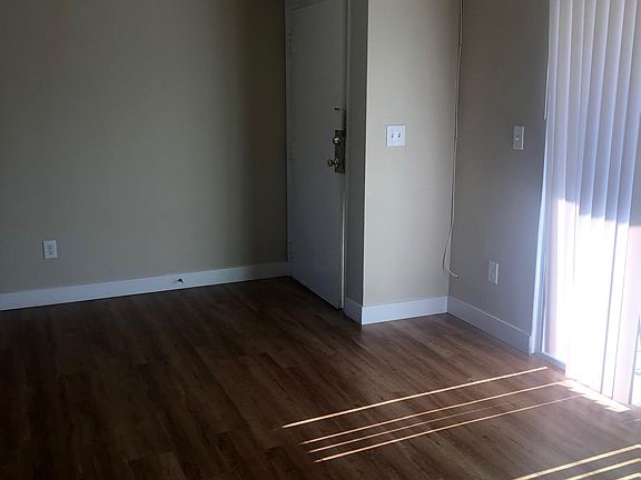 5th image of 4386 Alabama St