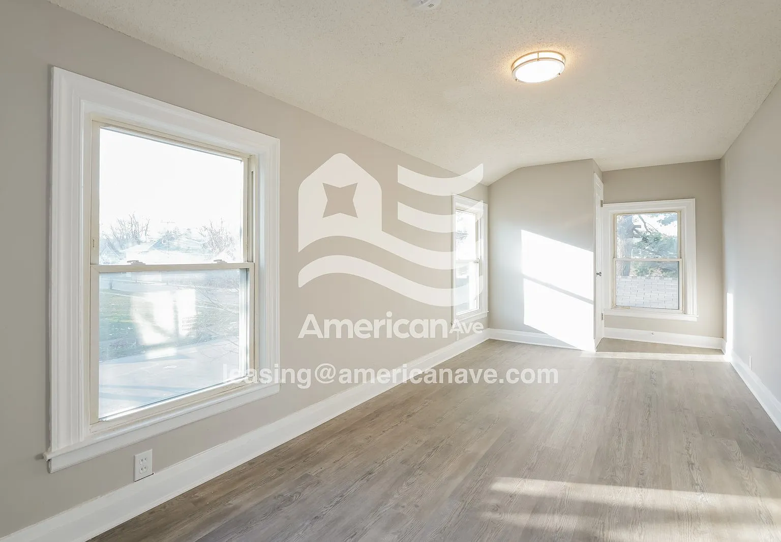 3 bed, 2.0 bath, 1346 sqft, $1,210 — Photo 4
