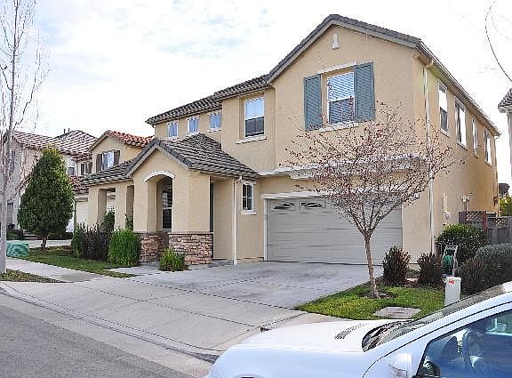 2nd image of 310 San Luis Ave