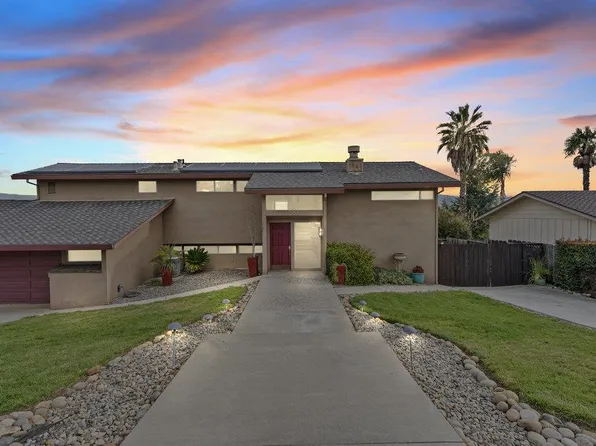 561 Donald Dr, Hollister, CA 95023