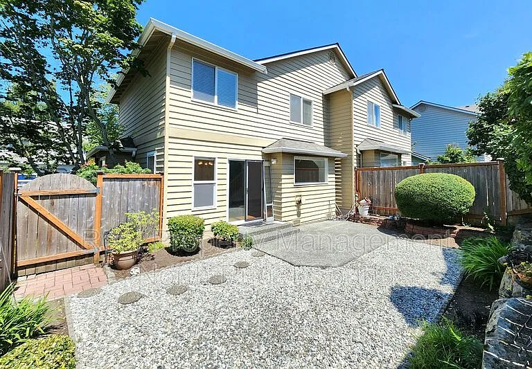 1318 57th St SW #B — Photo 23