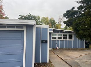 1711 W 19th Ter, Lawrence, KS 66046