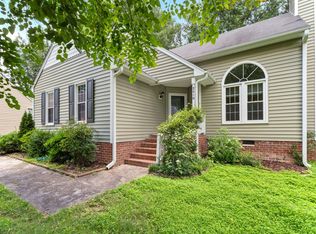 2416 Fields Of Broadlands Dr, Raleigh, NC 27604