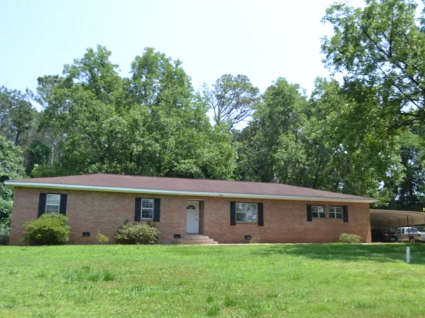 134 Lamar St, Roanoke, AL 36274