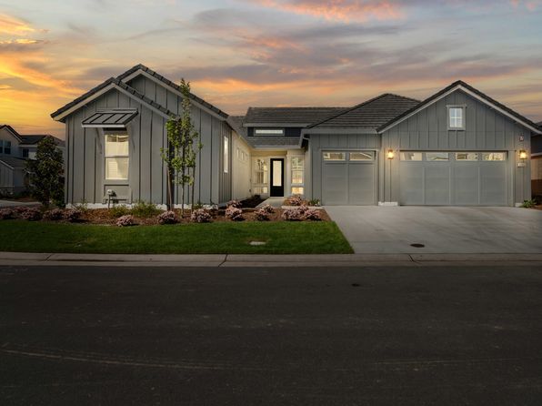 3840 Fletcher Peak Cir
