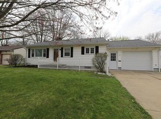 171 7th St, Columbiana, OH 44408