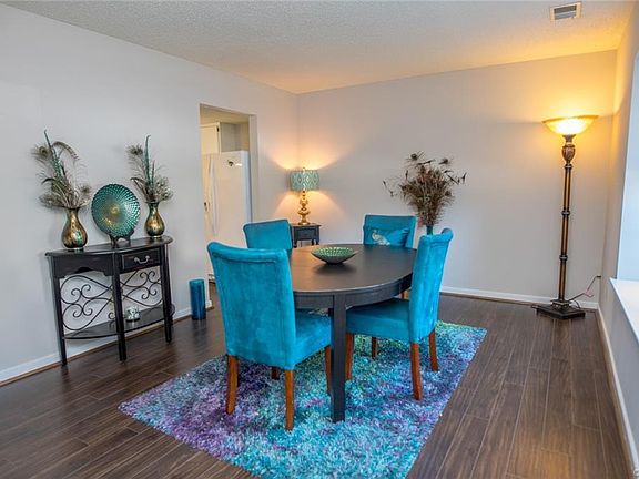 4th image of 9548 Sara Beth Cir