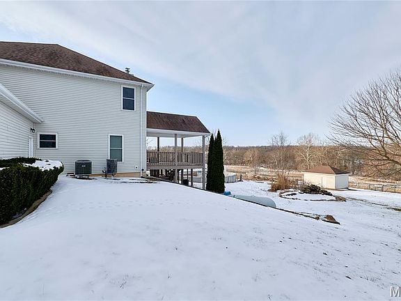 5th image of 51 Fox Hollow Ln