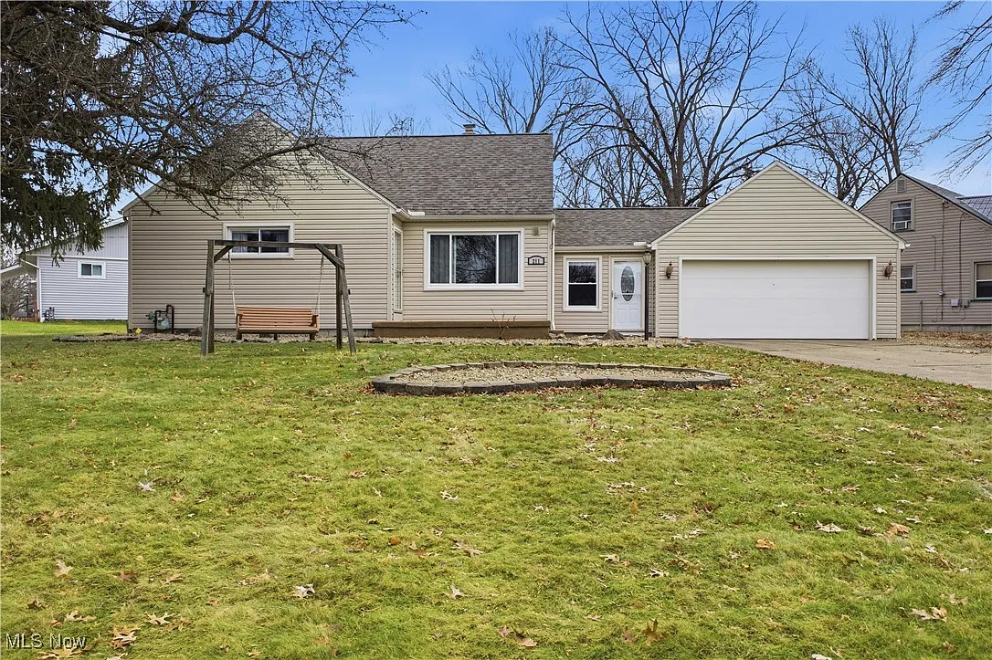 211 Aldrich Rd photo 1