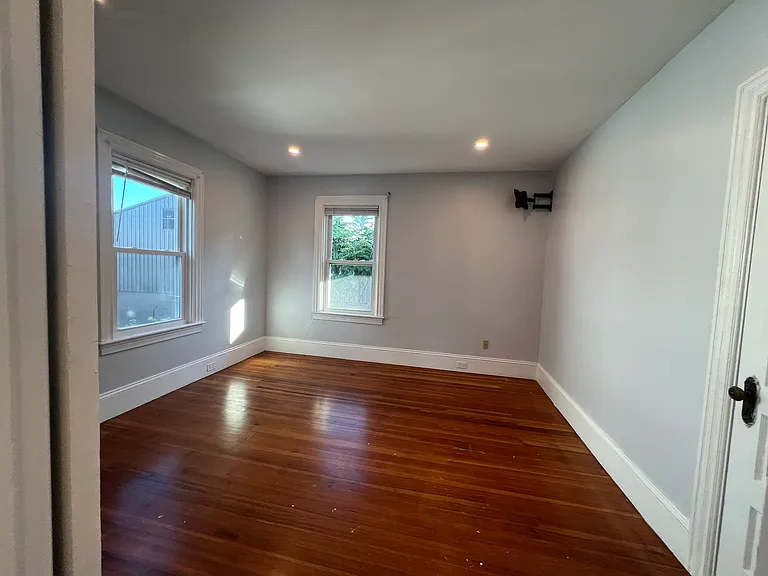 159 Park St #2 — Photo 4