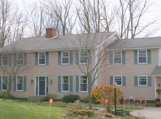 91 New State Rd, Montgomery, MA 01085
