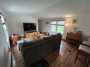 26 1st St, Tupper Lake, NY 12986
