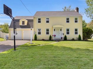 17 Centerwood Rd, Newington, CT 06111