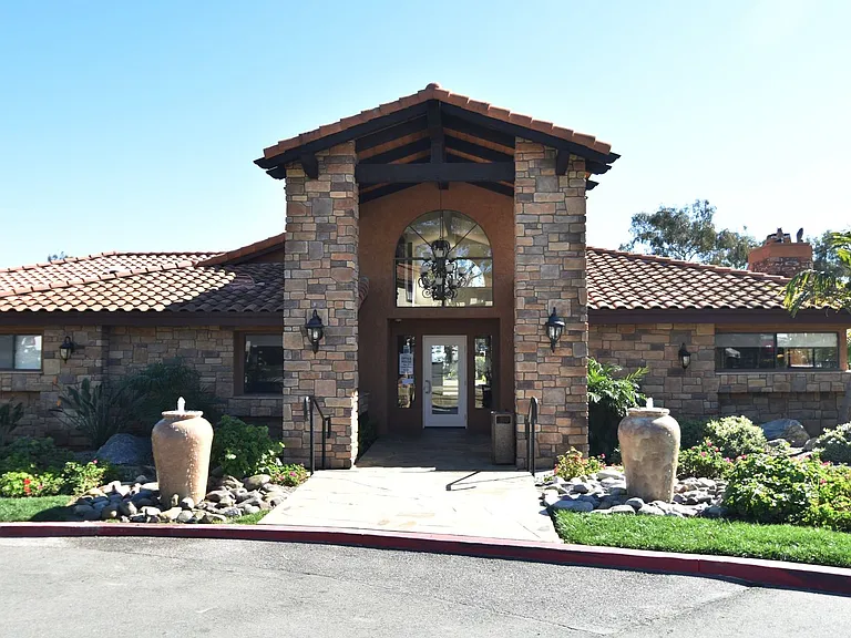 ShadowRidge Country Club Villas — Photo 8