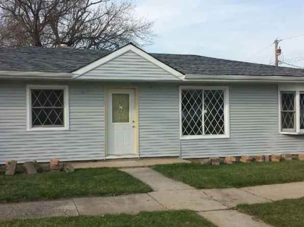 1620 W 43rd Ave, Hobart, IN 46342