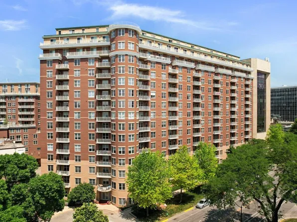 360 West Washington Avenue #1113, Madison, WI 53703