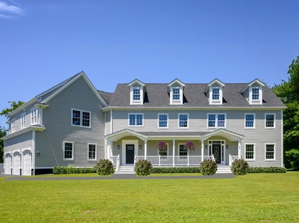 58 Woodworth Ln, Scituate, MA 02066