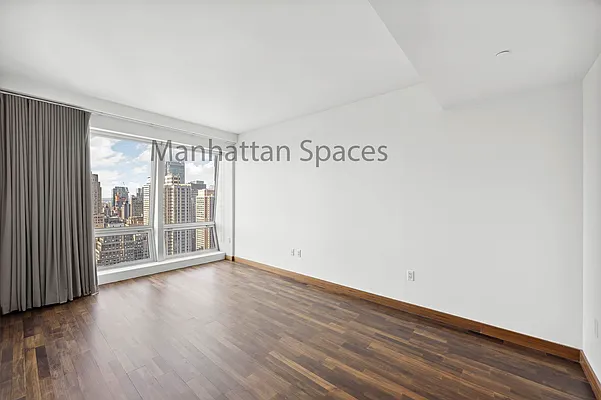 Sold by Manhattan Spaces | media 10