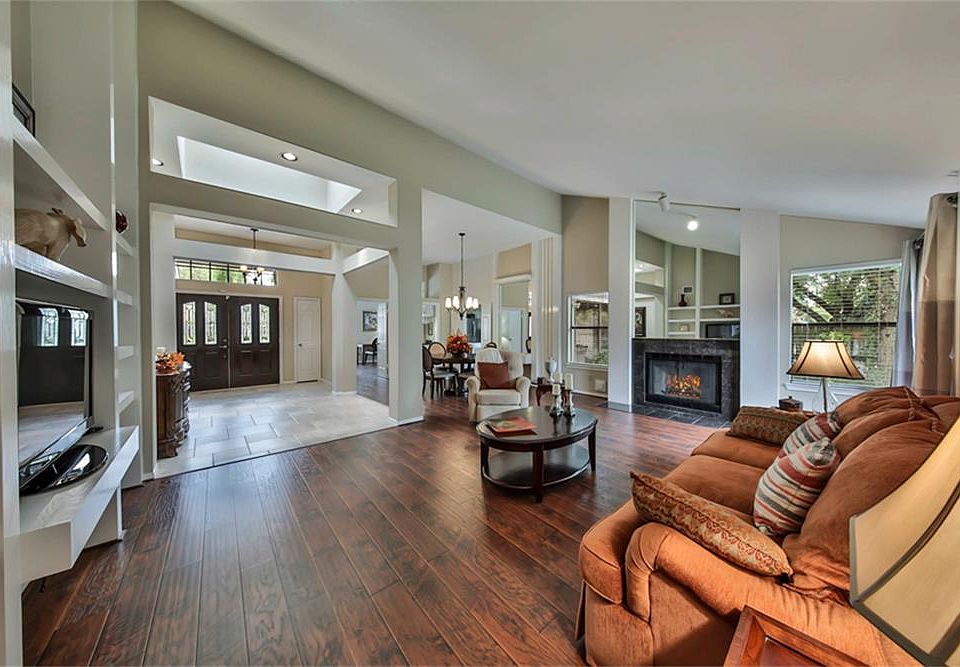 1st image of 7822 Villa Lake Dr