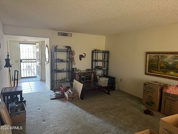 5th image of 11037 W CRESTBROOK Drive