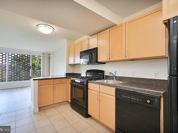 5th image of 800 4th St SW APT S623