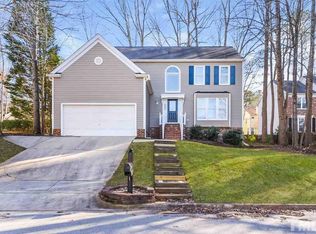 103 W Laurenbrook Ct, Cary, NC 27518
