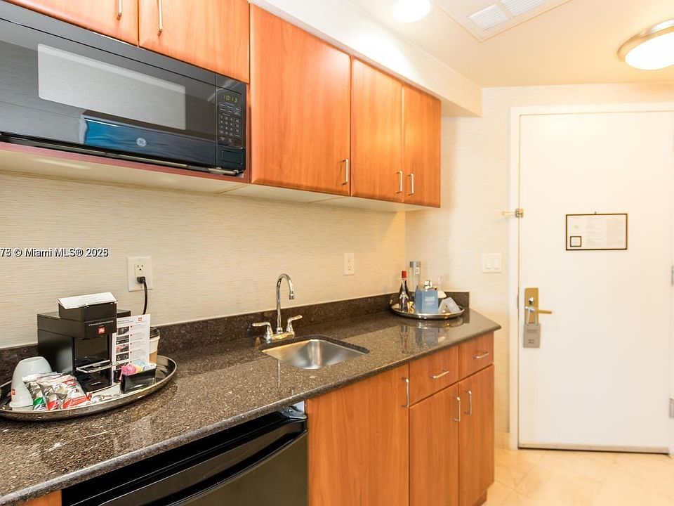 2nd image of 18001 Collins Ave #1218