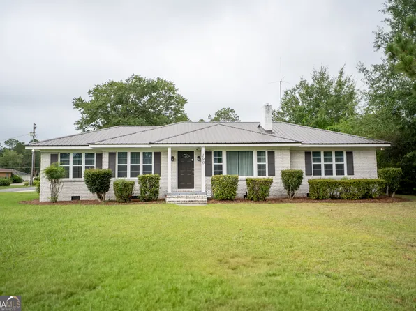 190 Plier St, Baxley, GA 31513