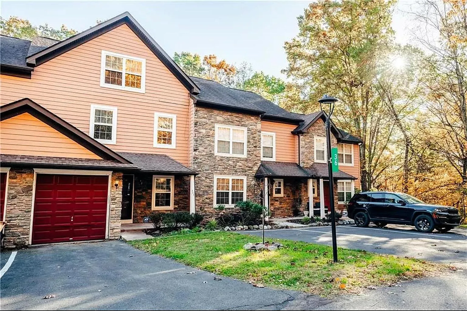 36 Sky View Dr — Photo 1