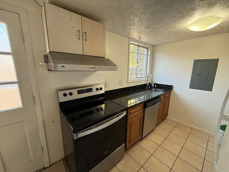 2956 N Dekalb Dr #D — Photo 26