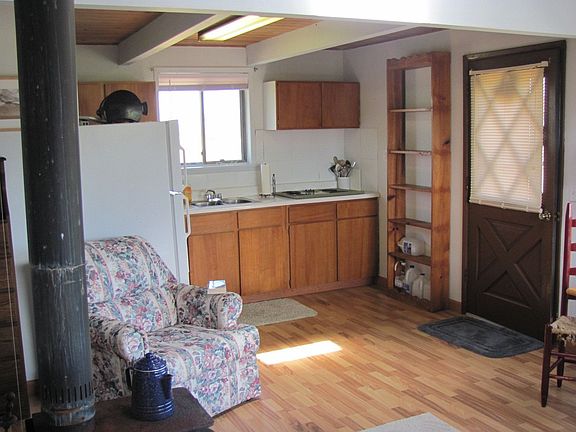 5th image of 1361 N Jetty Ave