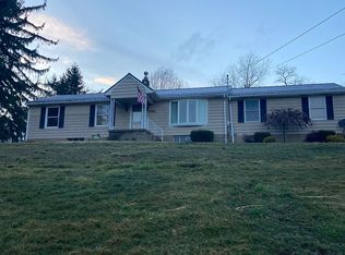 2358 Waynesburg Pike Rd, Moundsville, WV