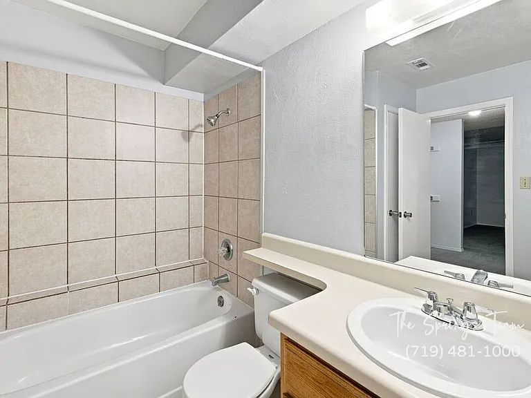 4349 Hunting Meadows Cir — Photo 19