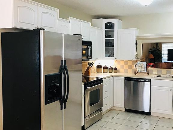 4th image of 706 Live Oak Ave