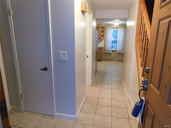 4th image of 5469 Topsfield Ln