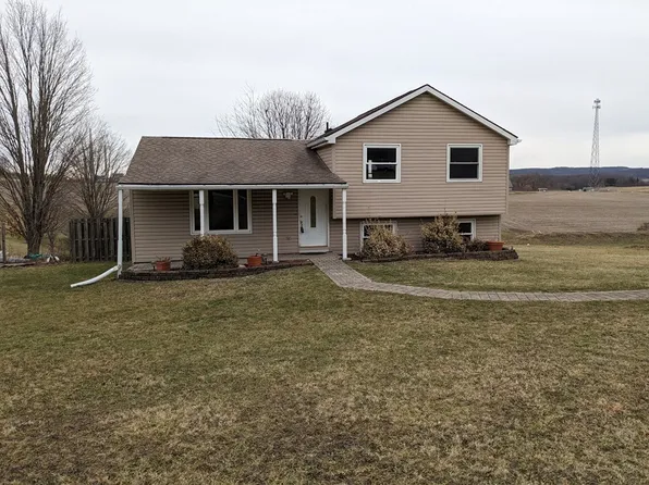 137 Dunlap Dr, Blairsville, PA 15717