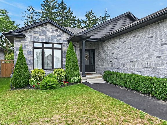 3rd image of 26 Stonebridge Pl