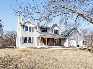 1209 Bay De Noc Ct, Green Bay, WI 54311