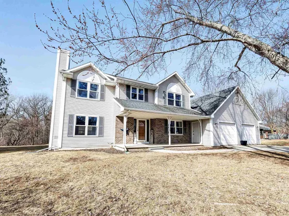 1209 Bay De Noc Ct, Green Bay, WI 54311