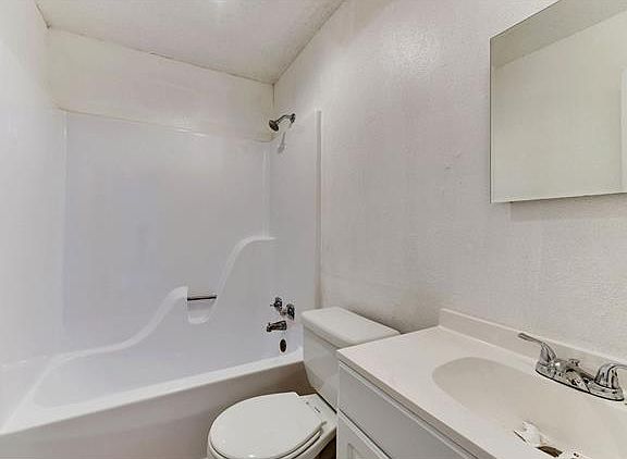 5th image of 3066 Sienna Dr