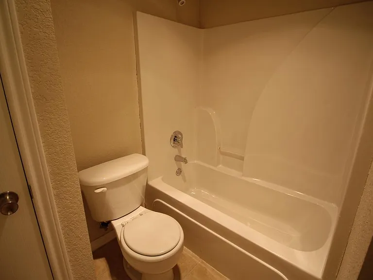 304 East St #D — Photo 4
