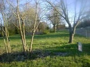 137 Cherokee Dr, La Vergne, TN 37086