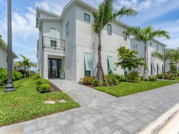 6028 Red Mangrove Ln, Bradenton, FL 34210