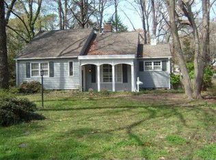3 Oakland Dr, Newport News, VA 23601