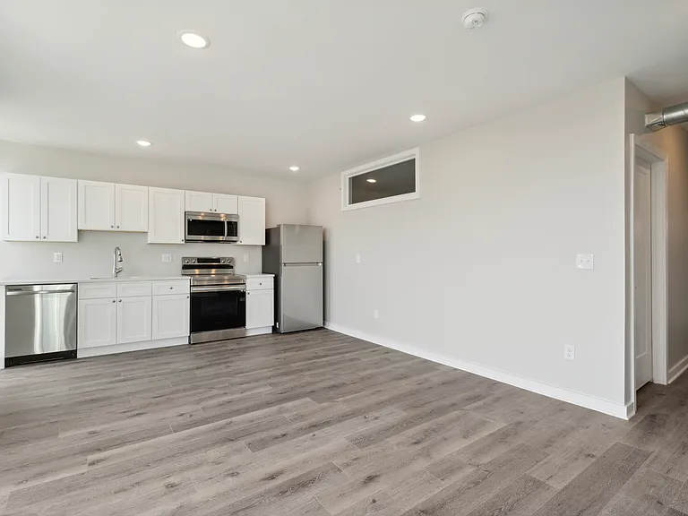 5310 Whitby Ave #305 — Photo 2
