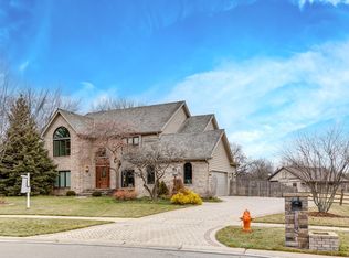 1747 Atwood Cir, Naperville, IL 60565